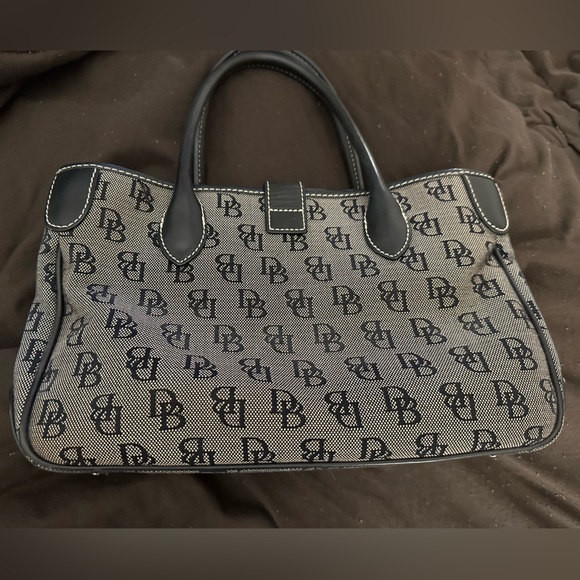 dooney and bourke Handbag - Picture 2 of 5